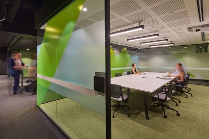 HCF - green meeting room