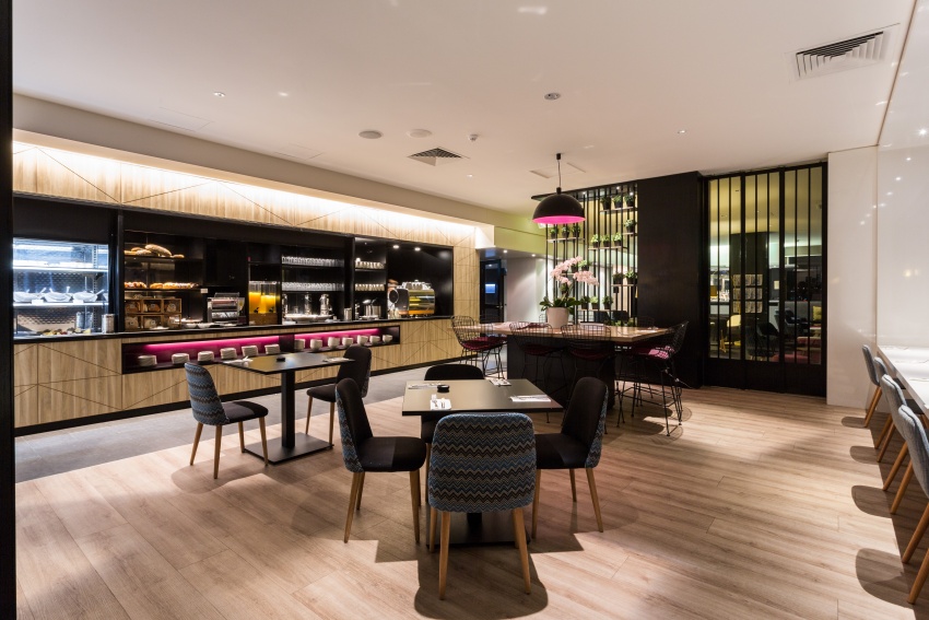 Restaurant image